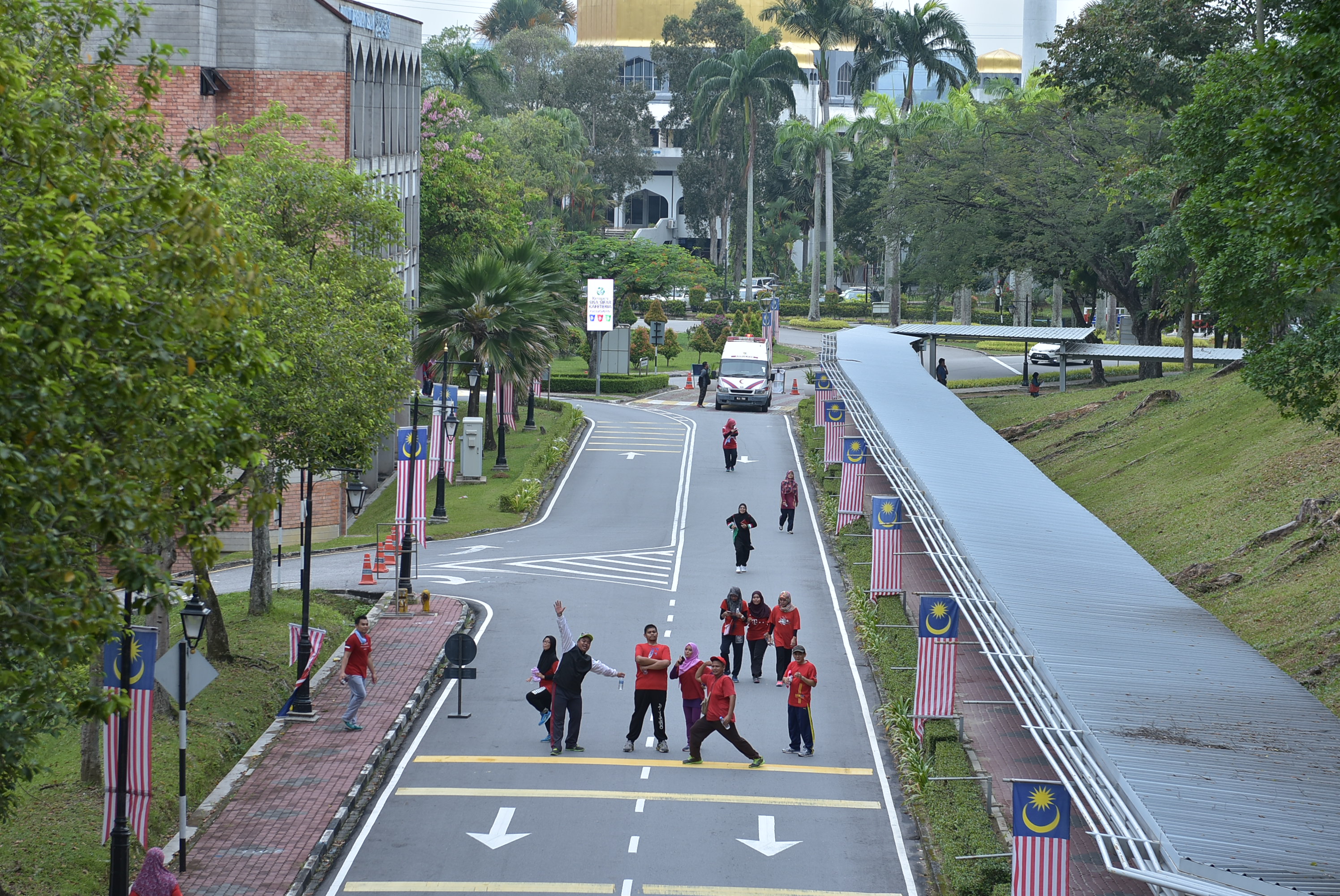 UKM 9421